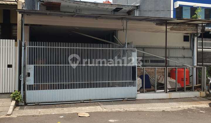 Rumah Lama di Jl Pluit Karang Molek Vi Penjaringan Jakarta Utara