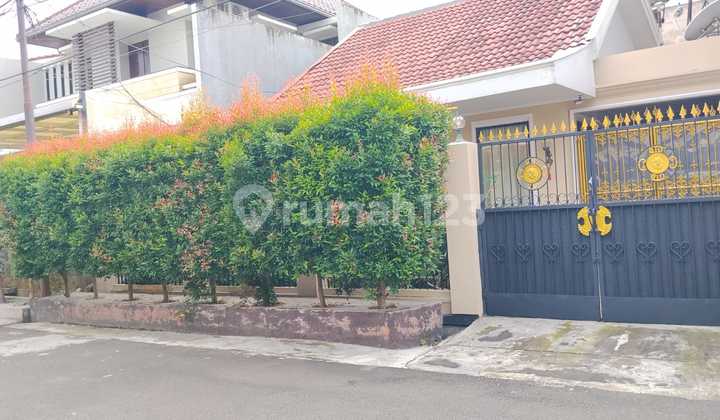 Rumah Lama Murah di Perum Taman Kedoya Baru Kedoya Selatan Kebon Jeruk Jakarta Barat Rumah Lama Murah di Perum Taman Kedoya Baru Kedoya Selatan Kebon Jeruk Jakarta Barat