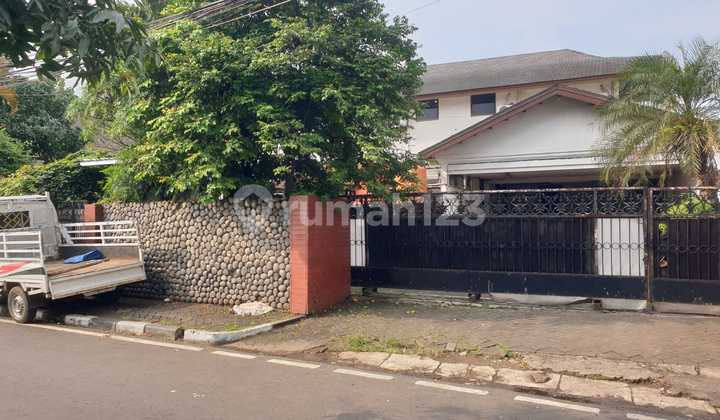 Rumah Hoek di Jl Taman Amir Hamzah Menteng Jakarta Pusat 2