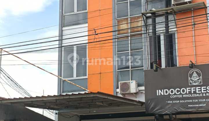 3-Story Commercial Shop House on Jl Pahlawan Raya, Rempoa, South Tangerang 2