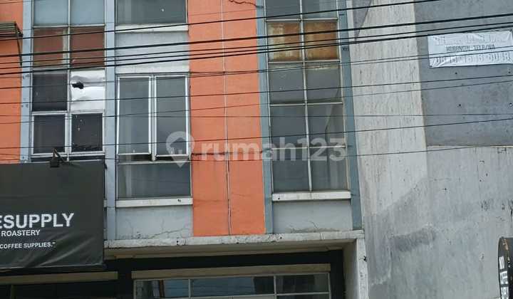 Commercial Shop House on Jl Pahlawan Raya Rempoa, South Tangerang Commercial Shop House on Jl Pahlawan Raya Rempoa, South Tangerang