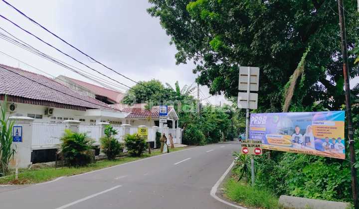 Rumah Murah Hoek di Komplek Kav Tni Al Duren Sawit Jakarta Timur 2