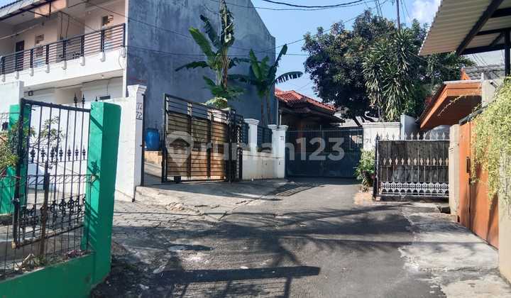 Rumah Tua di Komp Dpr Ri 3 Meruya Selatan Kembangan Jakarta Barat 2