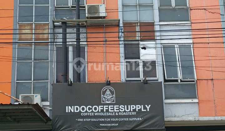 3-Storey Commercial Shophouse on Jl Pahlawan Raya, Rempoa, South Tangerang 3-Storey Commercial Shophouse on Jl Pahlawan Raya, Rempoa, South Tangerang
