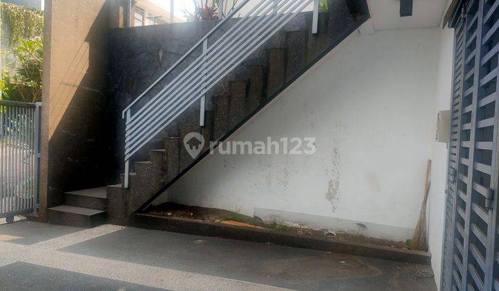 Rumah Minimalis Di Komplek 2,5  Lantai Shm 2