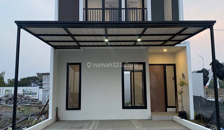 Rumah dua lantai pandanaran avenue depan pom bensin tembalang semarang 1