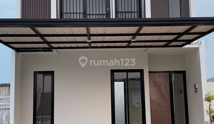 Rumah dua lantai pandanaran avenue depan pom bensin tembalang semarang 2