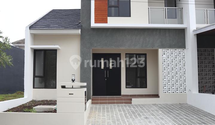 2-Story House Near Undip Campus Tembalang Semarang 1