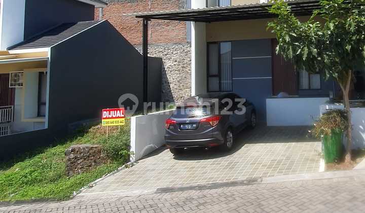 For Rent: Nice Two-Story House at Pandanaran Hill, Tembalang, Semarang 1