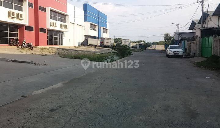 PABRIK/GUDANG, ZONASI INDUSTRI, KAPUK KAMAL JAKARTA BARAT, HOEK, ADA TANAH SAMPING, KONTAINER 40 FEET 2