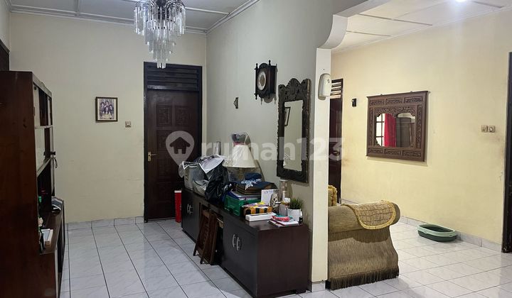 Rumah di Komplek Bpk Kebon Jeruk 2 Rumah Dijadikan 1 2