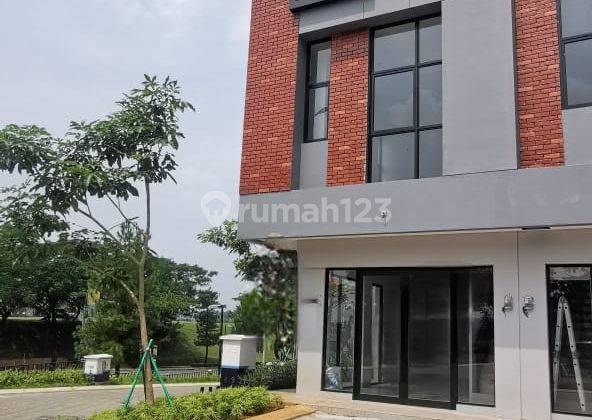 For Rent Ruko Yc Hub Bsd City Hoek 3 Lantai Hadap Jl Raya .yl 2