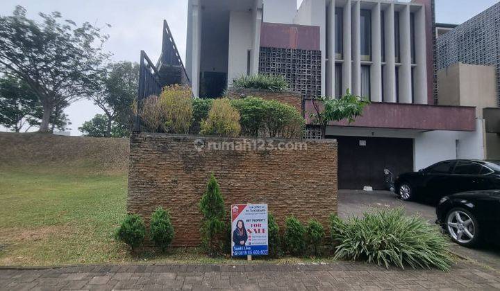 Rumah Cantik Rapih Kondisi Bagus di De Park Bsd City 1