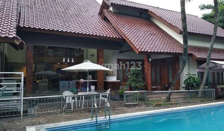 Dijual Rumah Mewah Dan Asri di Perbatasan Kota Jakarta Selatan 1