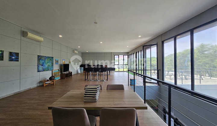 Rumah Direct View Danau Scarlet Ada Fasum Taman Samping Luas 2