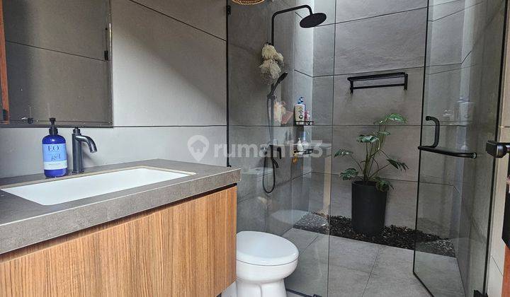 Rumah Estetik Fully Furnished Rapih Siap Huni Tinggal Bawa Koper 2