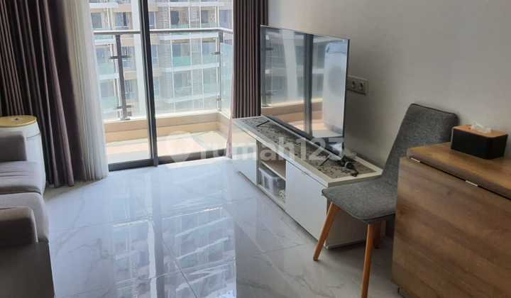 APARTMENT SKY HOUSE BSD Tower Jervois Fully Furnished Pool View