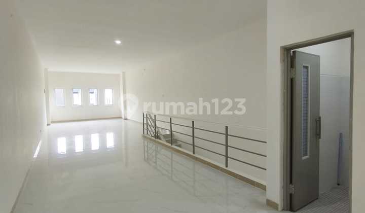 Dijual Ruko Allicante 3 Lantai Fresh Sudah Renovasi Lokasi Oke