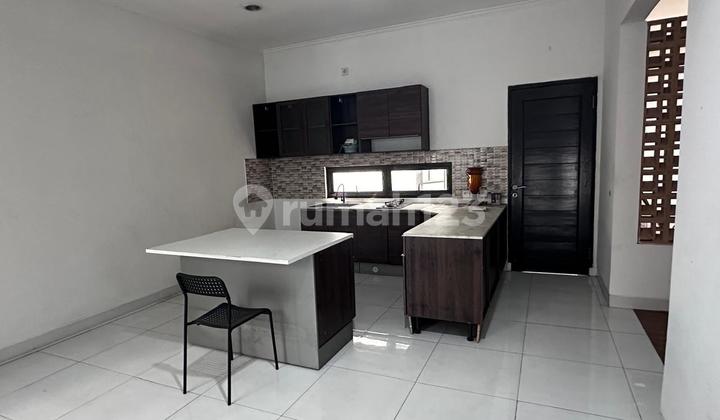 Dijual Rumah Cantik dan Bagus di taman holandia Lippo utara 2