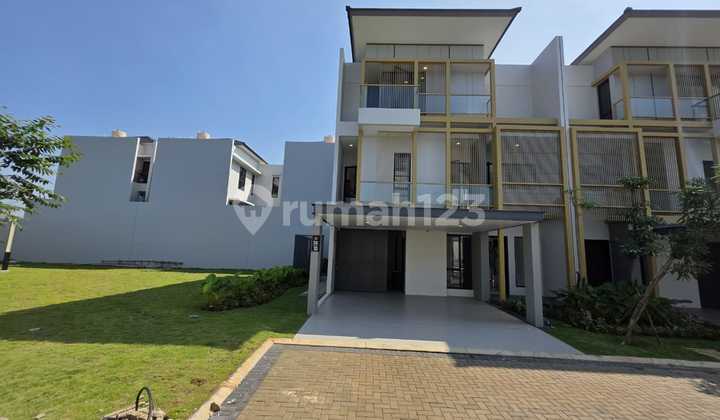 Available for immediate rent: Beautiful Modern House in the Eona cluster, BSD City. Available for immediate rent: Beautiful Modern House in the Eona cluster, BSD City.