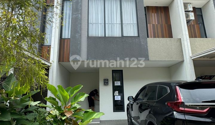 Nice House in Uville-Bintaro Jaya Complex, Strategic Location