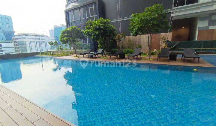 kolam renang stature jakarta pusat