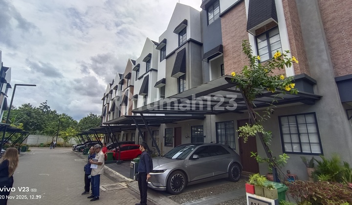 Synthesis Huis Jakarta Timur