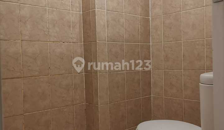 Di SEWAKAN apartemen greenbay  2