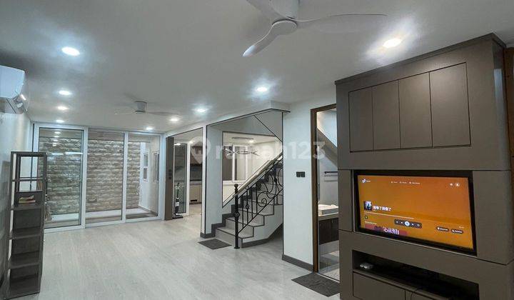 Rumah Muara Karang, Jakarta Utara Bagus SHM Unfurnished 2