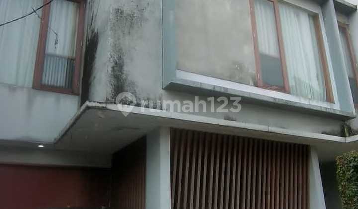 Rumah Minimalis Siap Huni di Pondok Indah, Jakarta Selatan