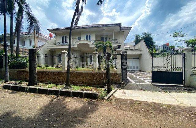 Rumah 2 Lantai Butuh Renovasi Semi Furnished SHM di Lebak Bulus, Jakarta Selatan 1