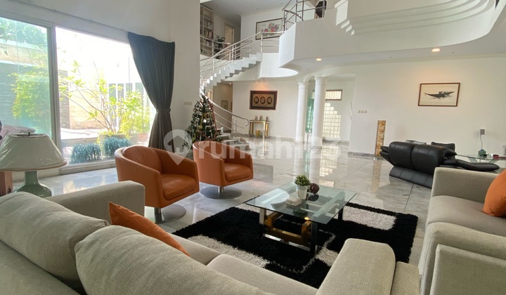 Rumah Semi Klasik Sangat Terawat Di Pondok Indah Rumah Semi Klasik Sangat Terawat Di Pondok Indah