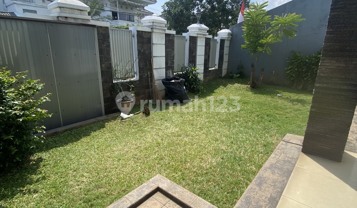Rumah Siap Huni di Dekat Veteran Jakarta Selatan 2