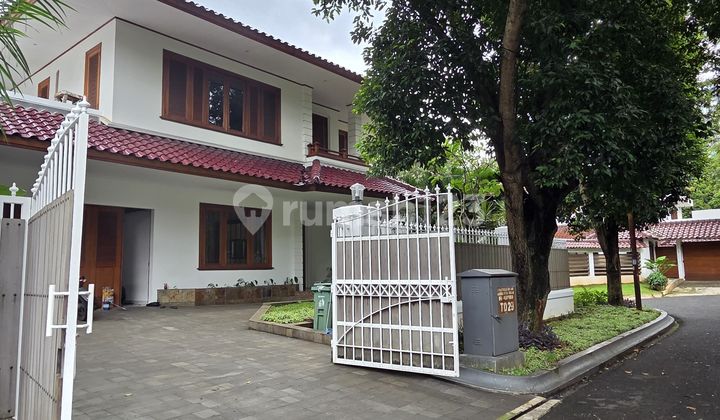 Rumah Asri Siap Huni di Pondok Indah Rumah Asri Siap Huni di Pondok Indah