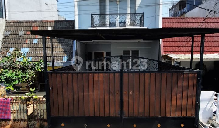 Beautiful Ready-to-Occupy House in Pondok Indah