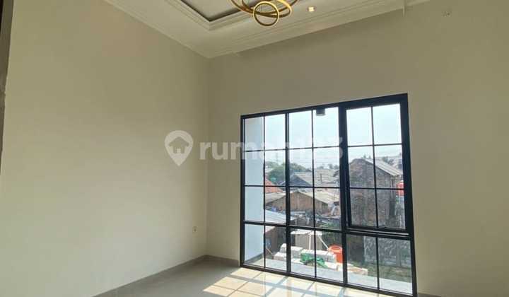 Dijual Townhosue 2 Lantai Lokasi Strategis (c) 2