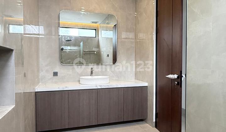 Rumah Super Bagus di Taman Simpruk Lippo Cikarang 2