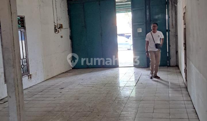 FOR RENT: SHOPHOUSE in NORTH CIKARANG, Fronting the MAIN ROAD! Check Description! 2