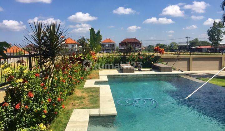 Villa Luxury  full view sawah super langka siap Huni Di Tibubeneng Utara Canggu Bali  7