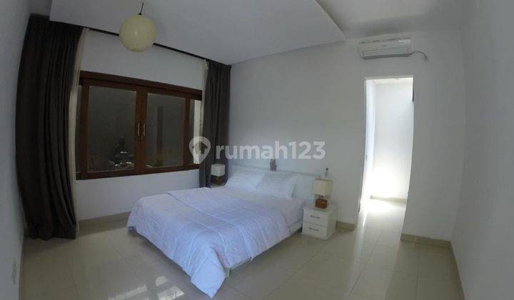 Villa second super langka siap Huni Di Kerobokan Bali  4