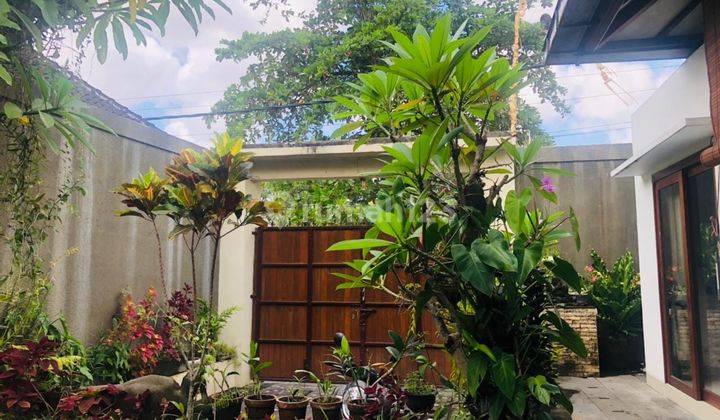 Villa second super langka siap Huni Di Kerobokan Bali  8