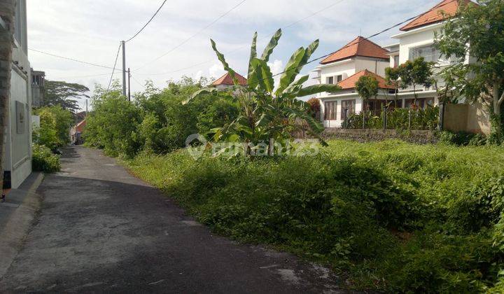 Land: 200 M2 (2 are) super rare ready to build on Mengening beach Cemagi Badung Bali  2