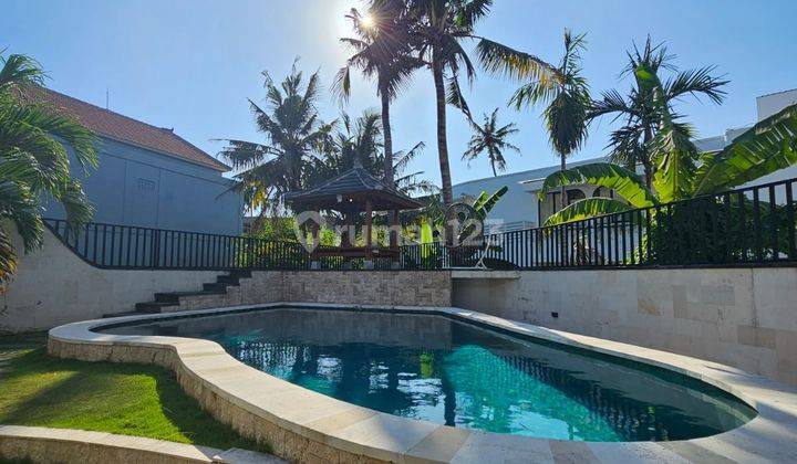 Villa Luxury Super Langka Siap Huni Di Pantai Pererenan Badung Bali 2