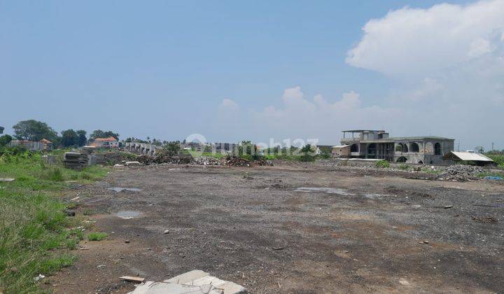 Tanah:5500 M2(50,5 are ) super langka siap Bangun Di jln utama pantai Seseh Munggu Badung Bali  2