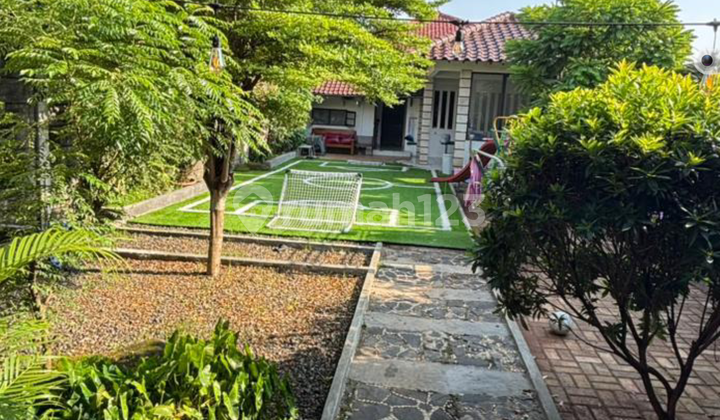 Dua Rumah Taman Luas Harga Murah