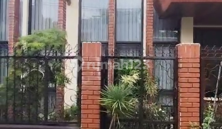 Dijual Rumah 2 Lantai Bagus.harga Njop Dekat Toll 1