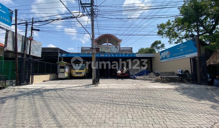 Ruang Usaha Ada Roof Top .lokasi Strategis 1