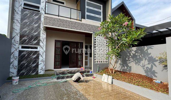 Rumah 2 Lantai100 % Baru Mewah Granit ,siap Huni 1