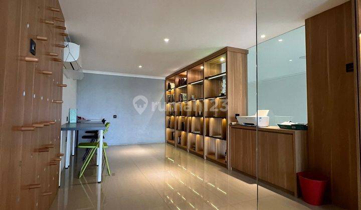 Rumah Mewah 3,5 Lantai, Lokasi 5 Menit Ke Living World Alam Sutera 2