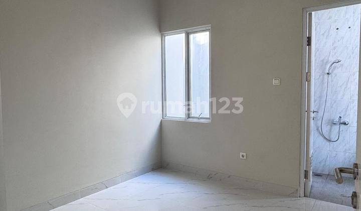 Rumah Murah 2 Lantai Brand New Siap Huni di Cluster Malibu Village Gading Serpong